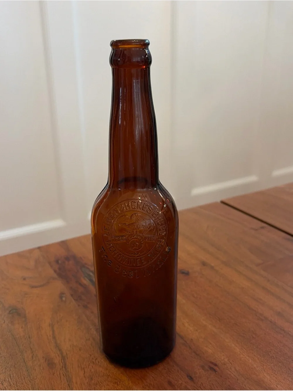 Two Antique Leisen & Henes Menominee MI Beer Bottles Pre-Pro WF&S Cream City